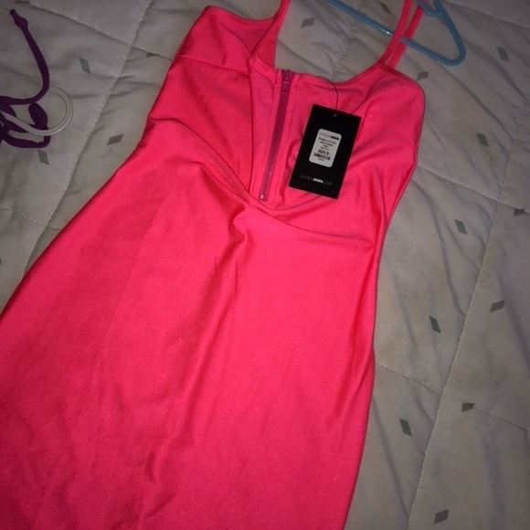 Cute pink dress - Picture 2 of 2